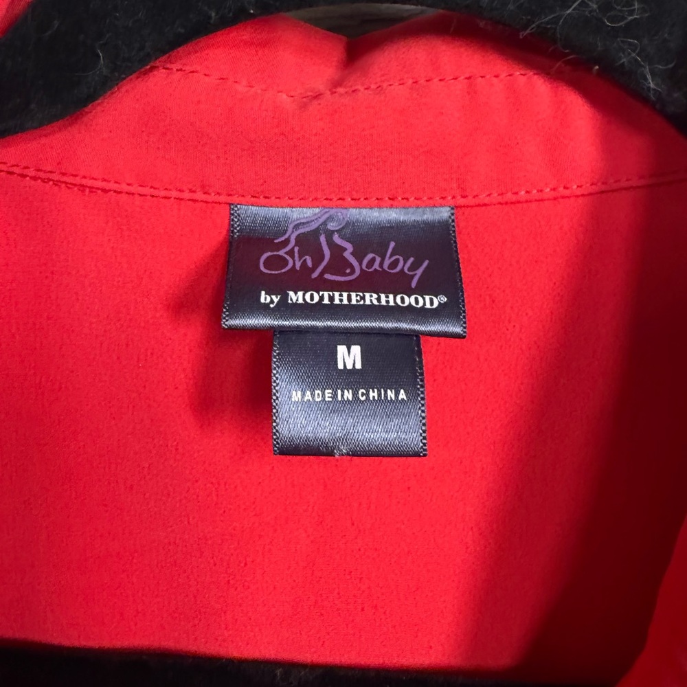 Oh Baby by Motherhood Bright Red Button-Down Shirt - Picture 3 of 6